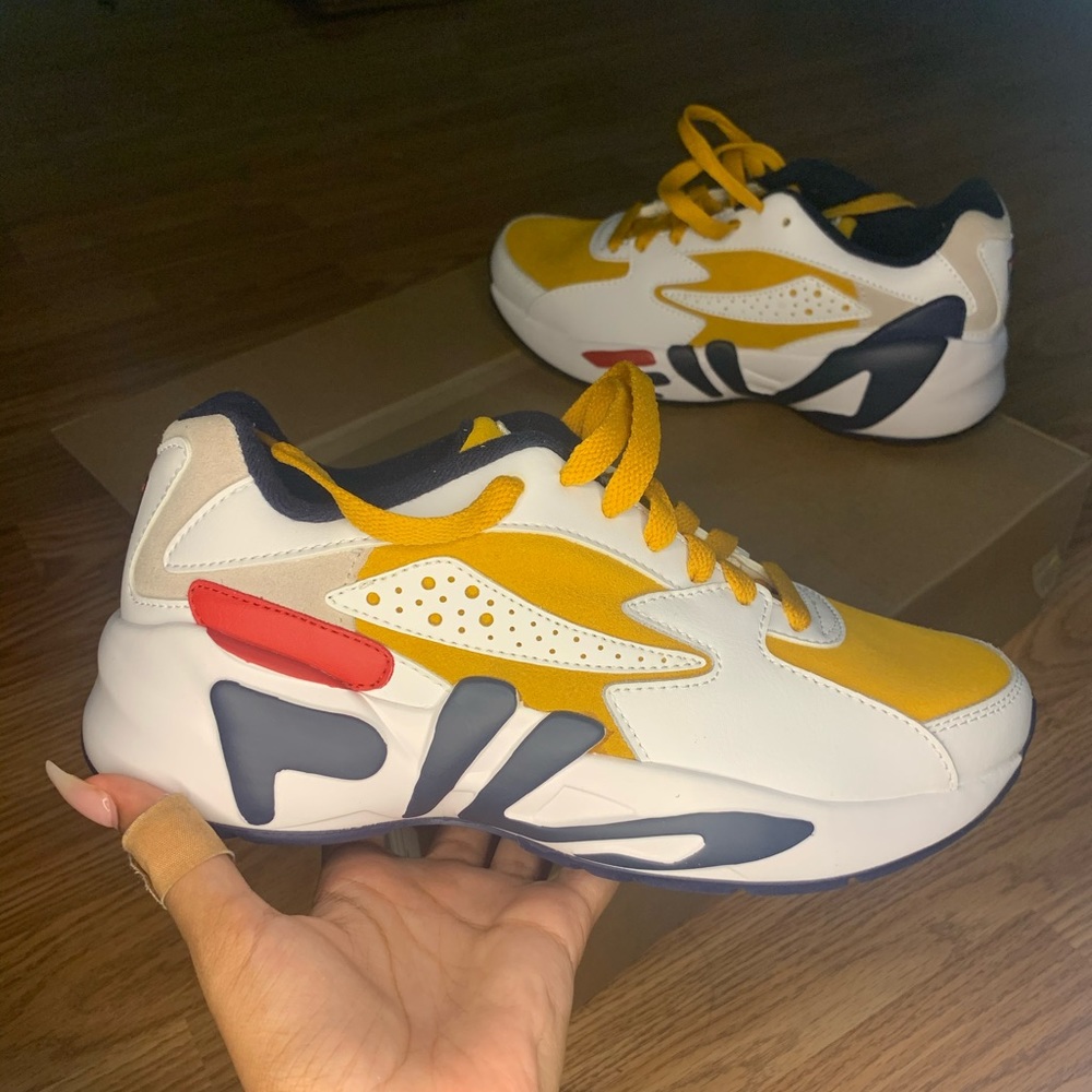 Yellow and White Fila!